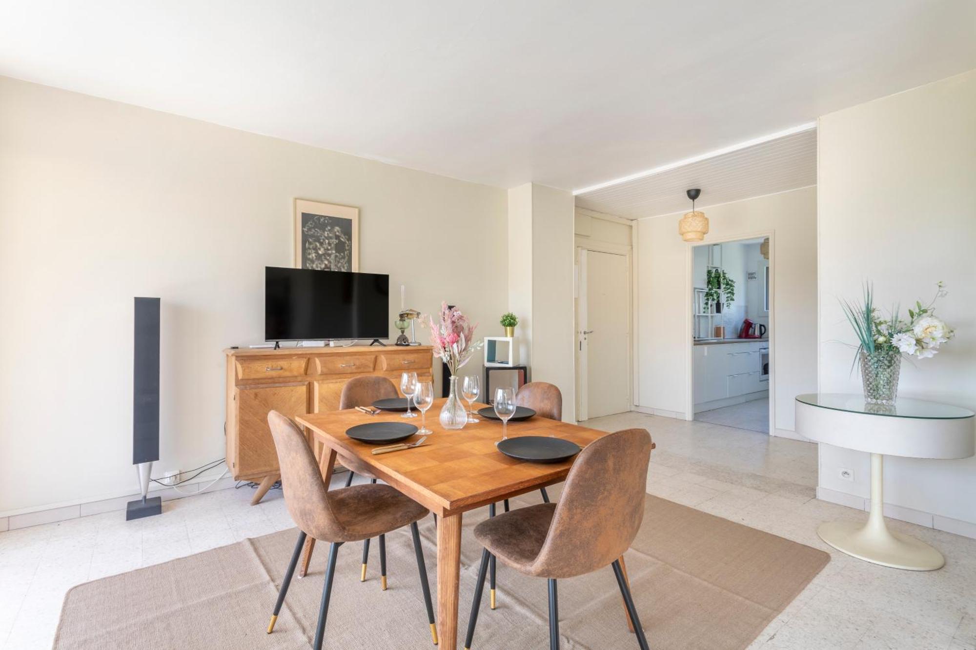 Appartement Grand T2 Lumineux Et Climatise Avec Balcon à Aix-en-Provence Extérieur photo